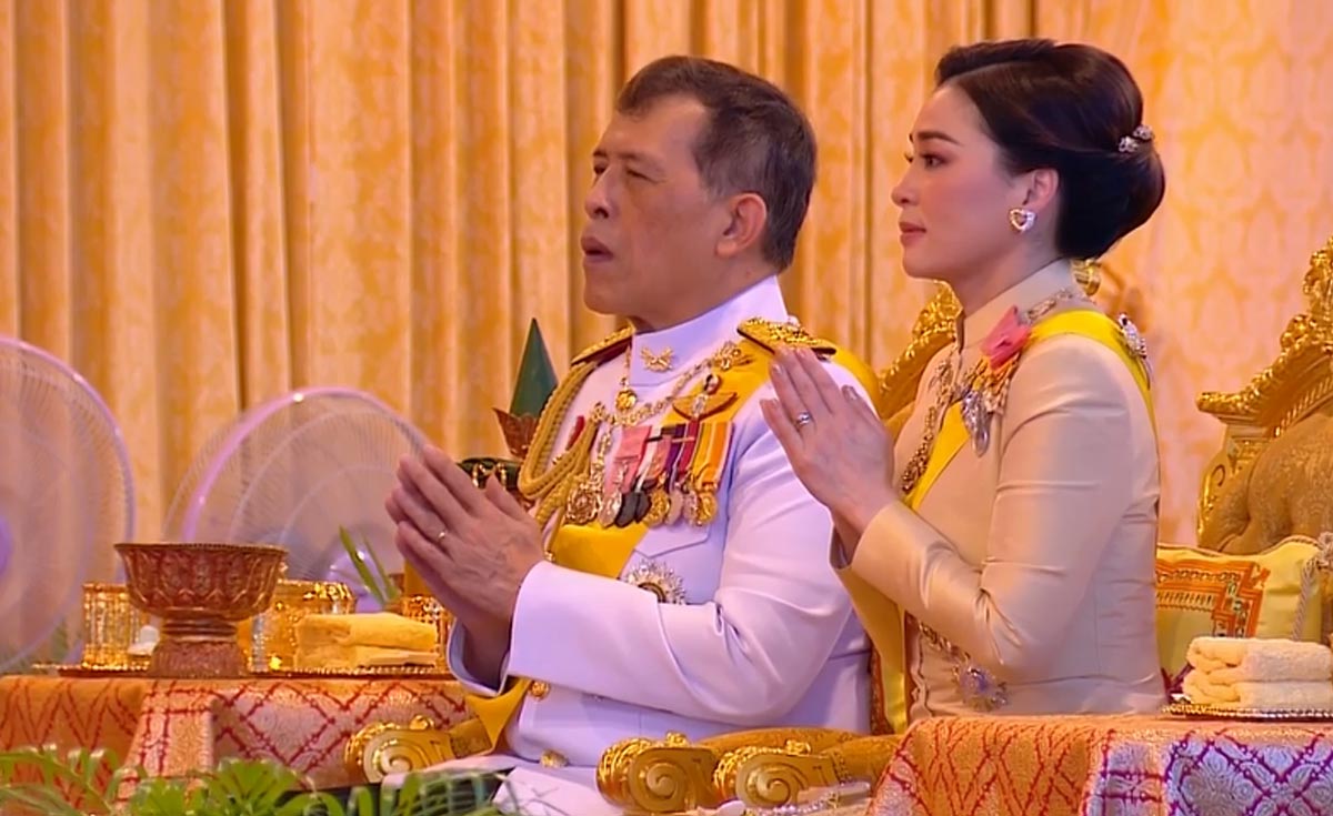 ในหลวง-พระราชินี เสด็จฯทรงเปิดพระบรมราชานุสาวรีย์ รัชกาลที่ 9