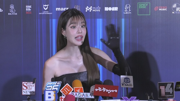 จังหวะนรกแตก “เกรซ” ไม่เครียดโดนใจมตีปมเปิดวาร์ปพี่กบ   (มีคลิป)