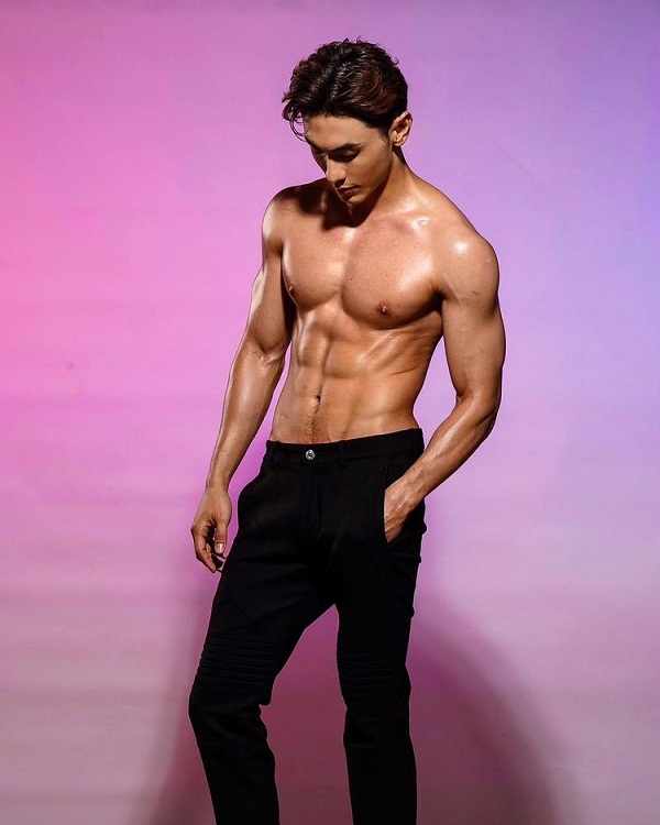 “นัททิว” พบเนื้องอกที่ตับ โล่งหมอแจ้งยังไม่อันตราย (มีคลิป) “นัททิว” พบเนื้องอกที่ตับ โล่งหมอแจ้งยังไม่อันตราย (มีคลิป)