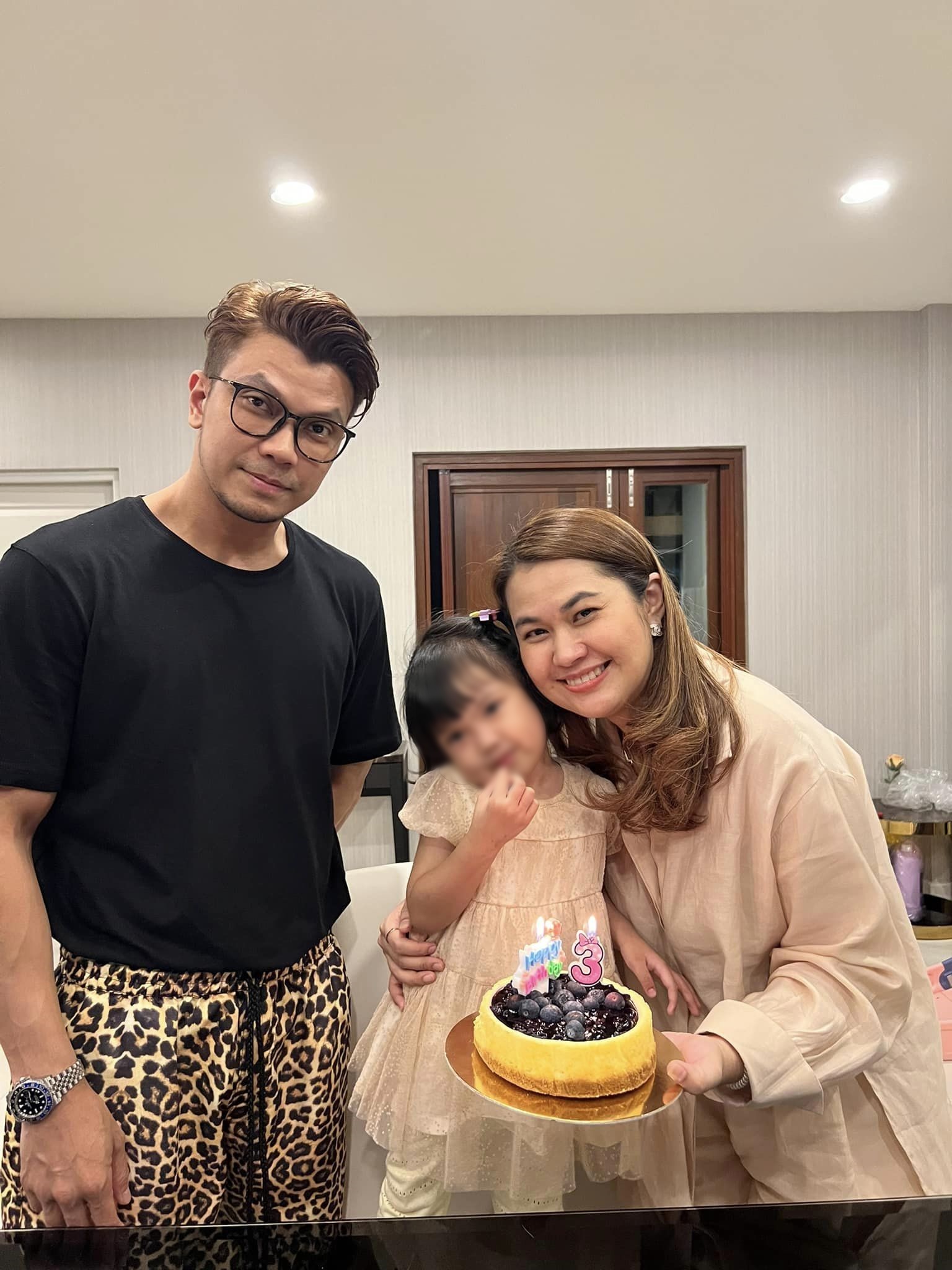 สาวคนสนิท หนุ่ม กะลา  ไม่ขอพูดถึงเงิน 10 ล้านที่จะถูกฟ้อง!! 
