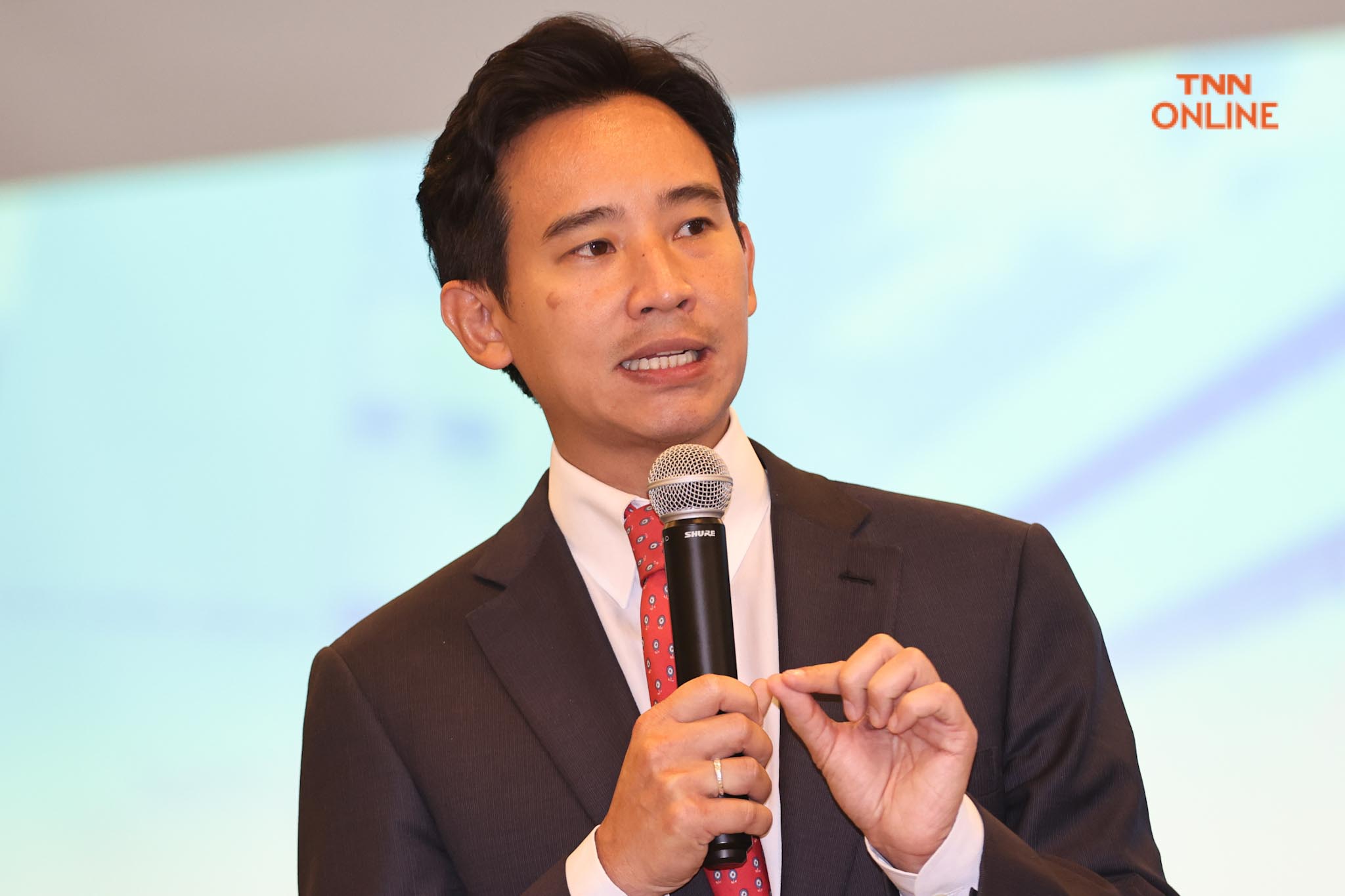 'พิธา' คุย 'หอการค้าไทย' นโยบายสอดคล้องย้ำต้องถกเรื่องค่าแรง 450 บาท พยายามรักษากรอบเวลา 100 วันแรกหวังจัดตั้งรัฐบาลสำเร็จโดยเร็ว 'พิธา' คุย 'หอการค้าไทย' นโยบายสอดคล้องย้ำต้องถกเรื่องค่าแรง 450 บาท พยายามรักษากรอบเวลา 100 วันแรกหวังจัดตั้งรัฐบาลสำเร็จโดยเร็ว