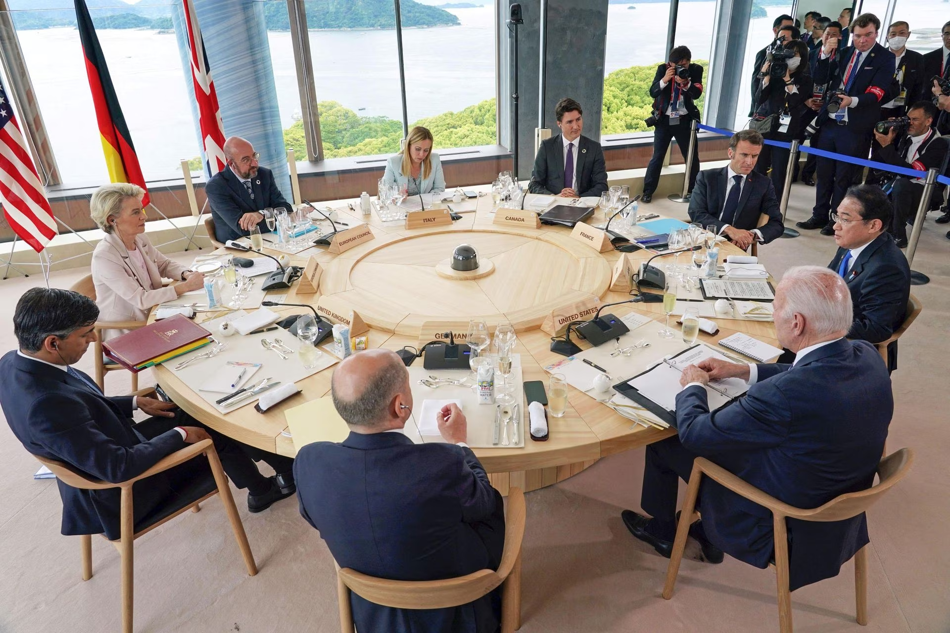 ‘จีน-รัสเซีย’ โต้กลับกลุ่ม G7 ชี้ G7 เป็นอุปสรรคต่อสันติภาพโลก ‘จีน-รัสเซีย’ โต้กลับกลุ่ม G7 ชี้ G7 เป็นอุปสรรคต่อสันติภาพโลก
