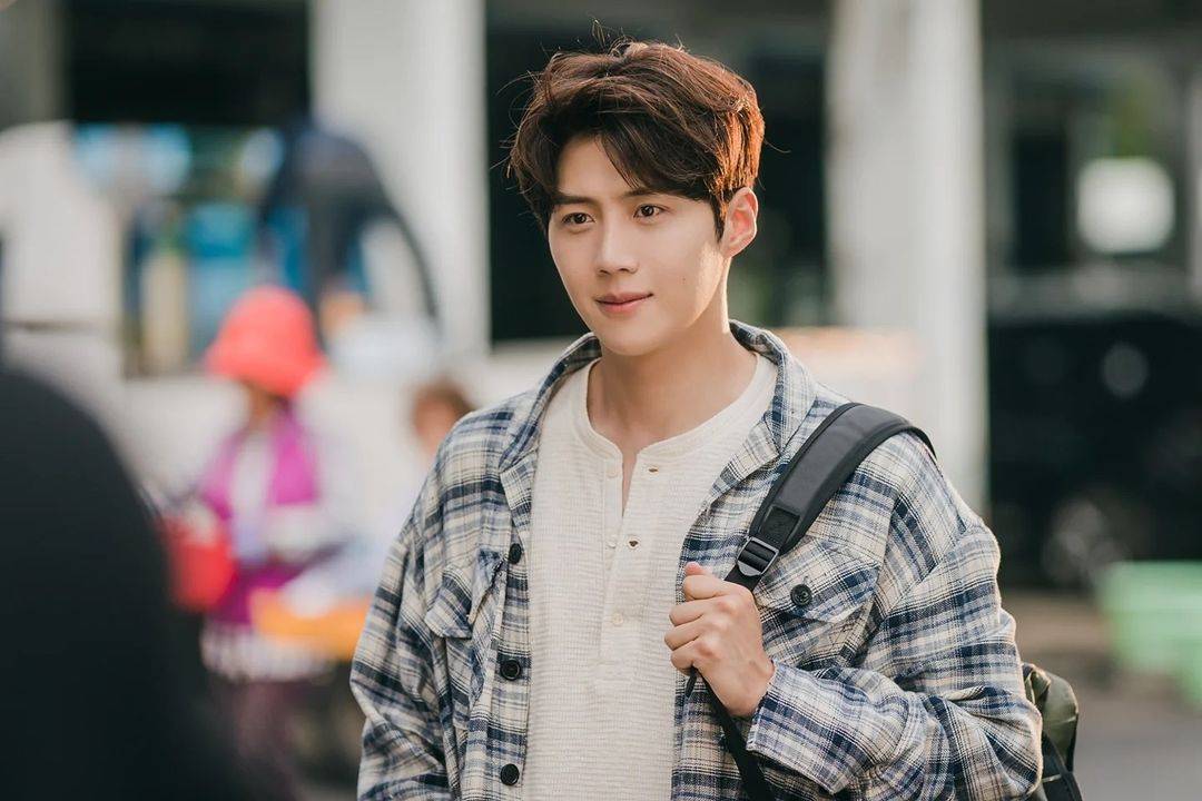 เผยชื่อซีรีส์ใหม่!! 'คิมซอนโฮ' จ่อคัมแบ็กจอแก้วนับแต่ Hometown Cha-Cha-Cha เผยชื่อซีรีส์ใหม่!! 'คิมซอนโฮ' จ่อคัมแบ็กจอแก้วนับแต่ Hometown Cha-Cha-Cha