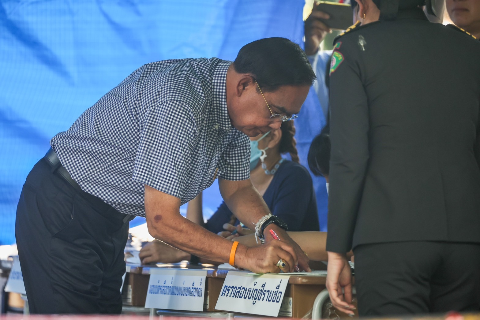 เลือกตั้ง 2566 พล.อ.ประยุทธ์ ใช้สิทธิเลือกตั้งที่เขตพญาไท