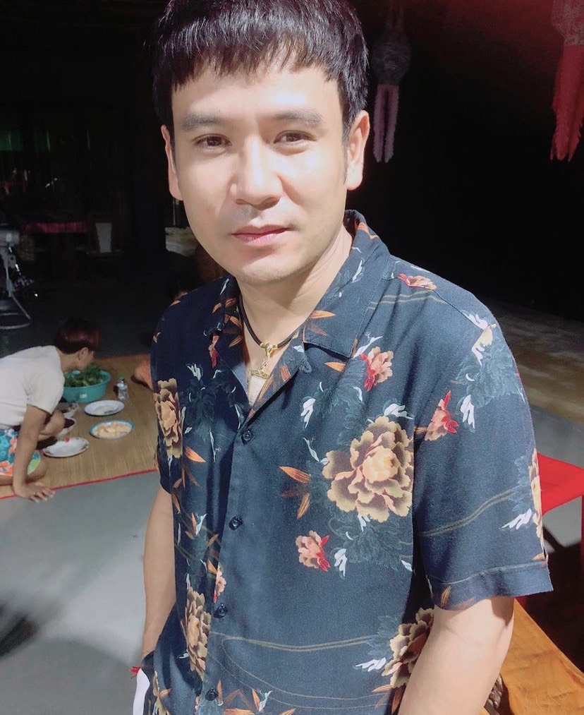 ตื่นตี 5 ไผ่ พงศธร ลุยนา หาเห็ด ยังชีพช่วงนี้ ตื่นตี 5 ไผ่ พงศธร ลุยนา หาเห็ด ยังชีพช่วงนี้