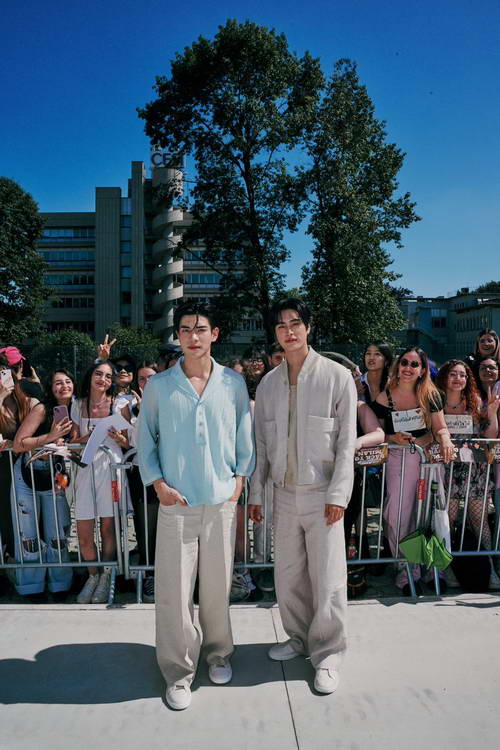 วิน-นานิ-เจมีไนน์-โฟร์ท บินลัดฟ้าชมงานแฟชั่นระดับโลก Milan Fashion Week วิน-นานิ-เจมีไนน์-โฟร์ท บินลัดฟ้าชมงานแฟชั่นระดับโลก Milan Fashion Week