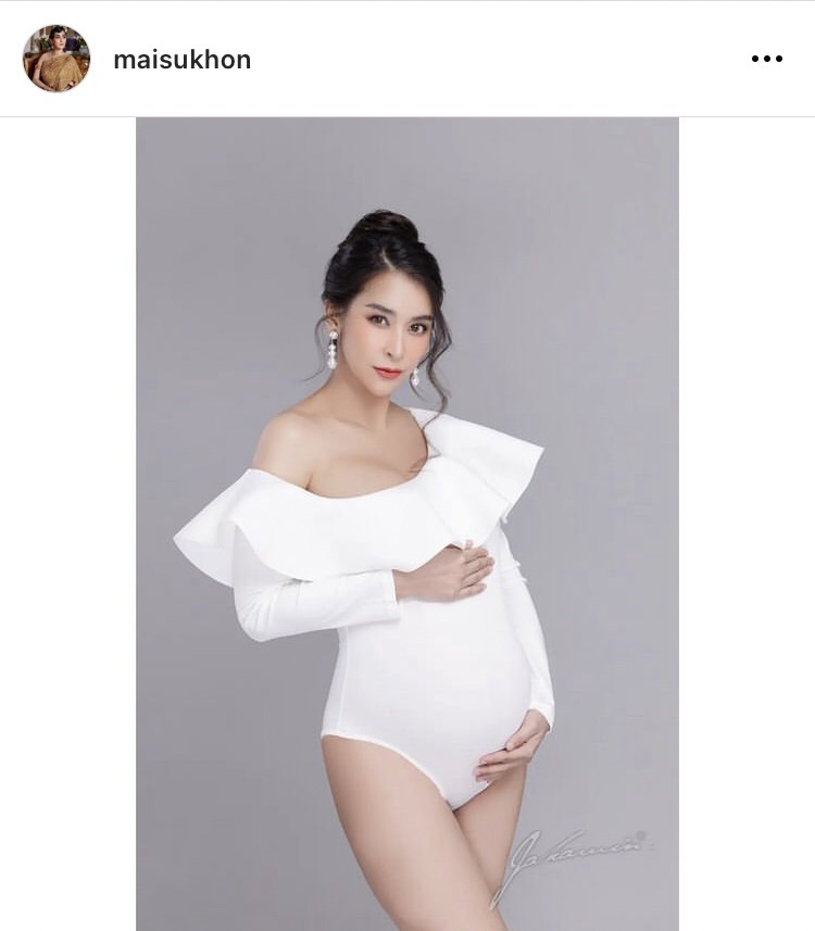 ใหม่ สุคนธวา ฉุนจัด! ขอเคลียร์ดราม่าให้นมลูกต่อหน้าพระ 