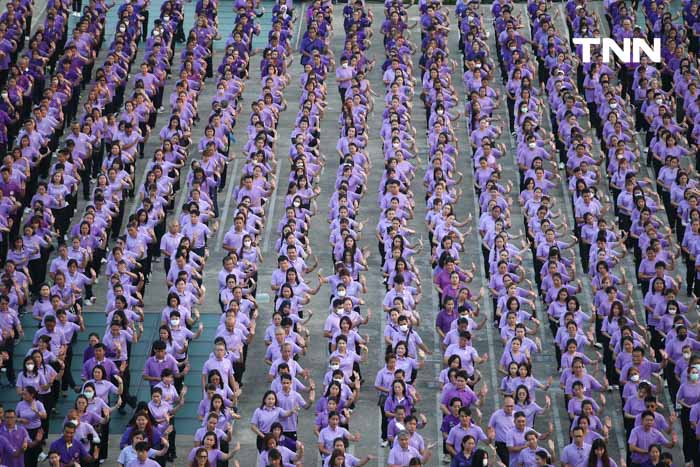 เฉลิมพระเกียรติ กรมสมเด็จพระเทพฯ ข้าราชการร่วมเต้นบาสโลบกว่า 1,000 คน เฉลิมพระเกียรติ กรมสมเด็จพระเทพฯ ข้าราชการร่วมเต้นบาสโลบกว่า 1,000 คน