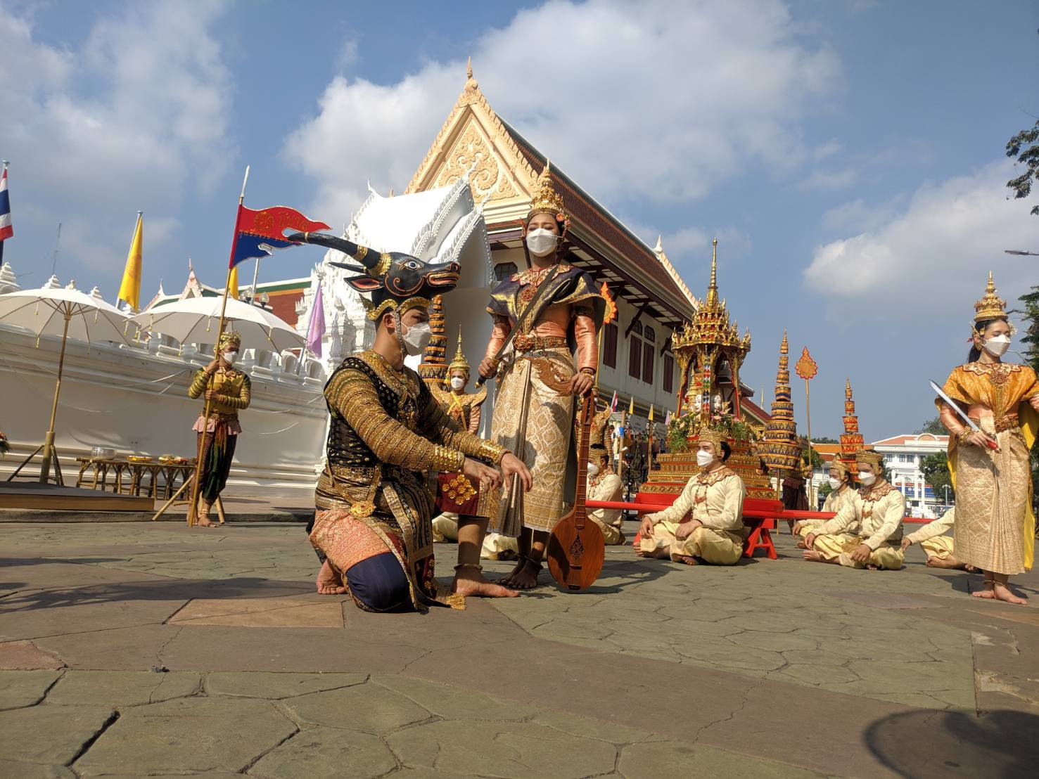 นาว ทิสานาฎ  ร่วมงาน เย็นทั่วหล้า มหาสงกรานต์ 2565