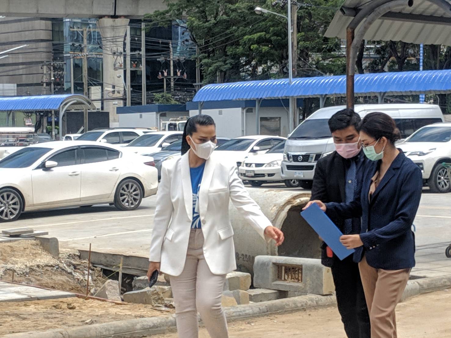 รางวัลนำจับ 200,000 บาท สุนารี เข้าแจ้งความหลังถูกนำภาพไปแอบอ้าง 