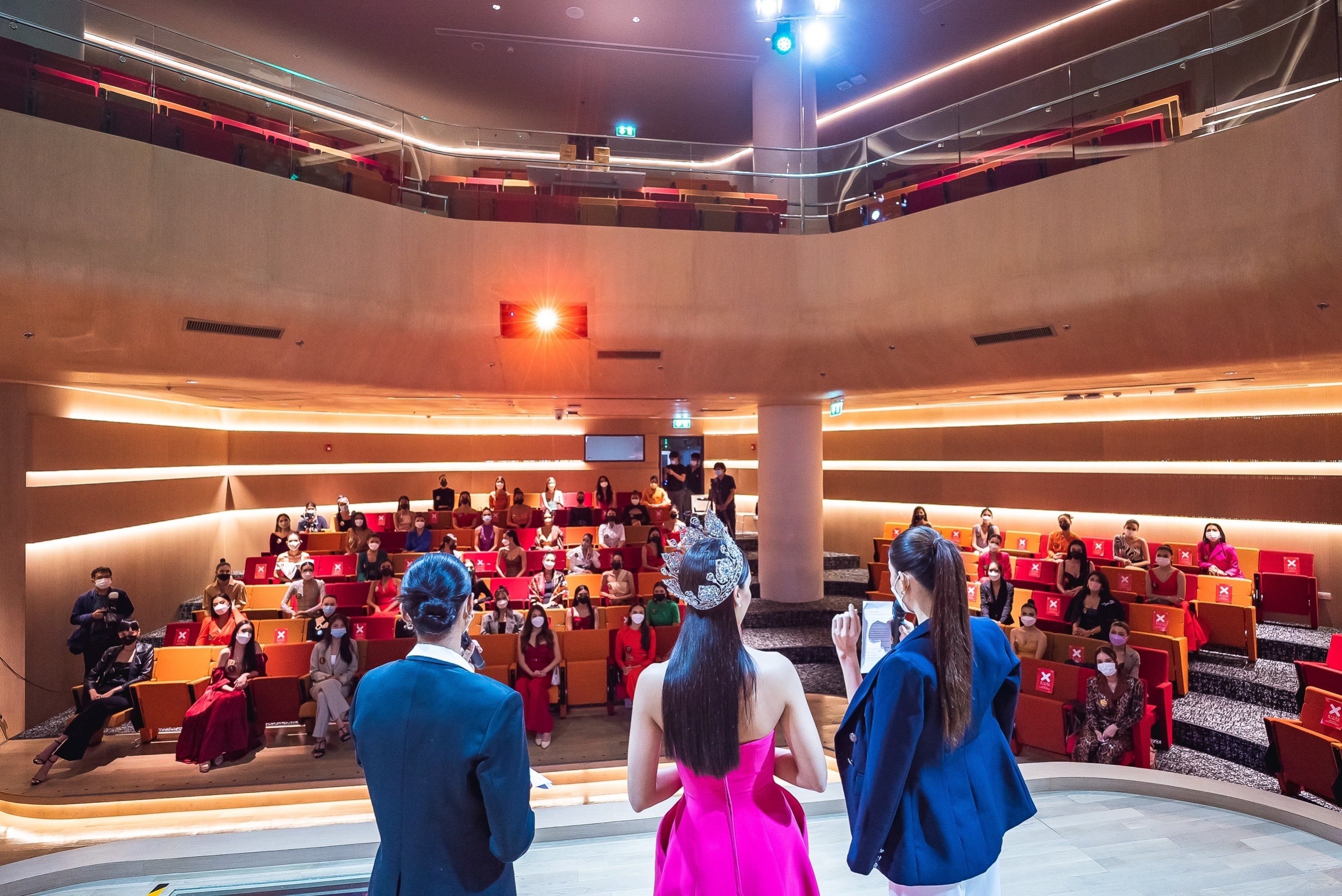 63 สาวงาม รายงานตัวกองประกวด MUT 2021 วันแรก 63 สาวงาม รายงานตัวกองประกวด MUT 2021 วันแรก