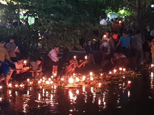 ลอยกระทงปี 2564 ตรงกับวันไหน? หลังนายกฯไฟเขียวจัดงานได้ ลอยกระทงปี 2564 ตรงกับวันไหน? หลังนายกฯไฟเขียวจัดงานได้