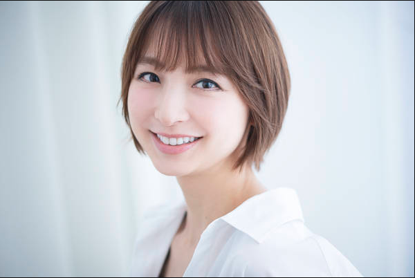 สุดช็อก!! 'ชิโนดะ มาริโกะ' อดีต AKB48 ยุคคามิเซเว่น ถูกสามียื่นฟ้องเพราะคบชู้ สุดช็อก!! 'ชิโนดะ มาริโกะ' อดีต AKB48 ยุคคามิเซเว่น ถูกสามียื่นฟ้องเพราะคบชู้