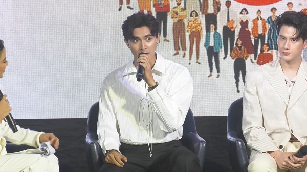 “ภณ ณวัสน์” ผันตัวเป็นพระเอกสายแซ่บ เล่นเลิฟซีนดุเดือดตามบทบาท   (มีคลิป)