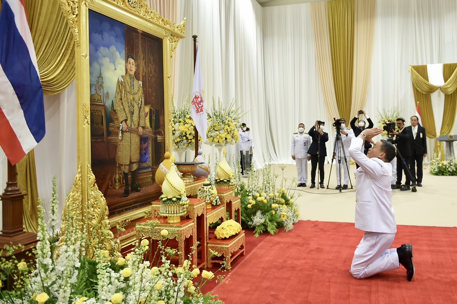 โปรดเกล้าฯ แต่งตั้ง เศรษฐา ทวีสิน ดำรงตำแหน่งนายกรัฐมนตรี คนที่ 30 