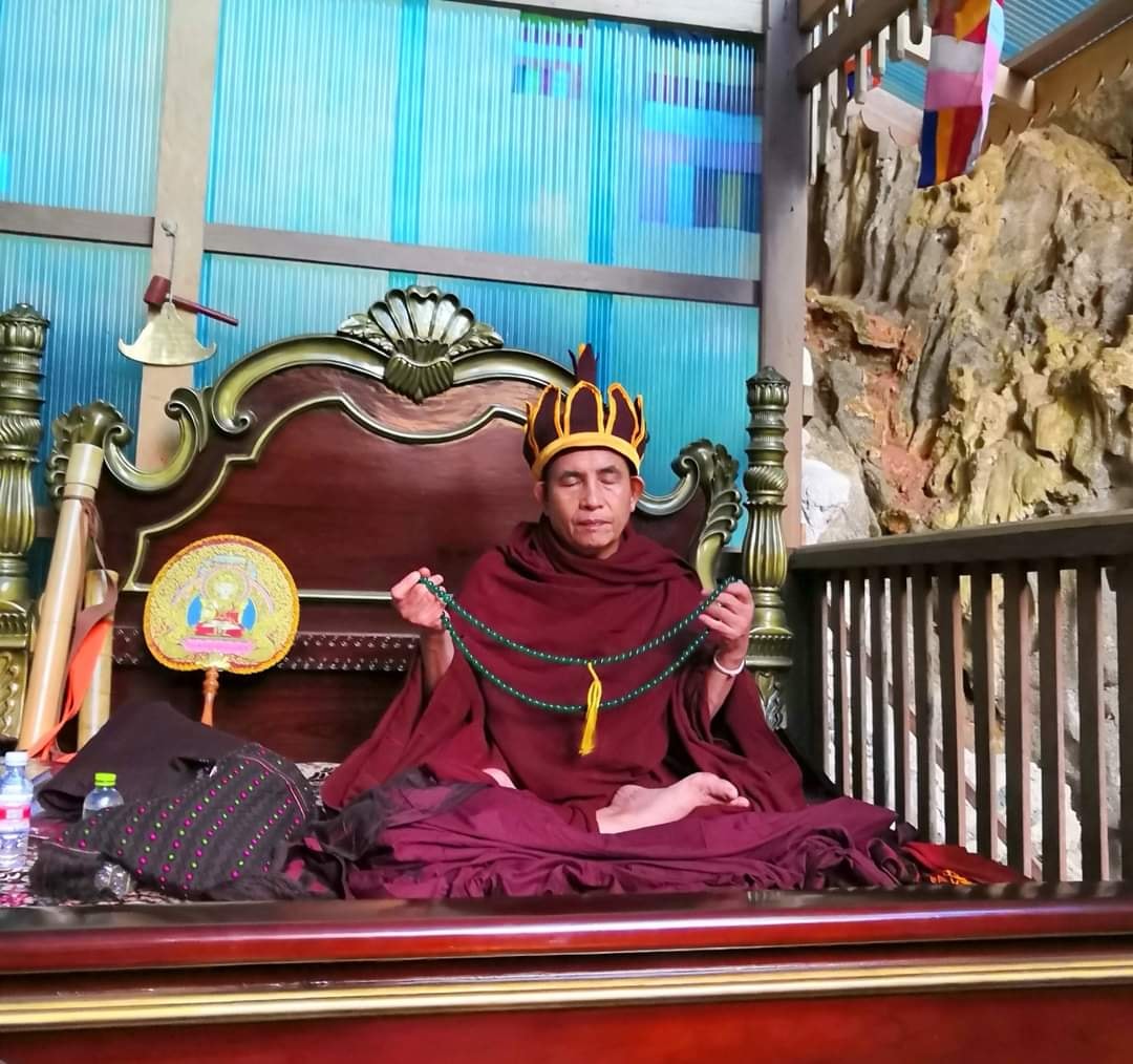 ‘ครูบาบุญชุ่ม’ ออกจากถ้ำเมืองแก๊ดวันนี้ เปิดคลิปบรรยากาศลูกศิษย์รอรับเนืองแน่น ‘ครูบาบุญชุ่ม’ ออกจากถ้ำเมืองแก๊ดวันนี้ เปิดคลิปบรรยากาศลูกศิษย์รอรับเนืองแน่น