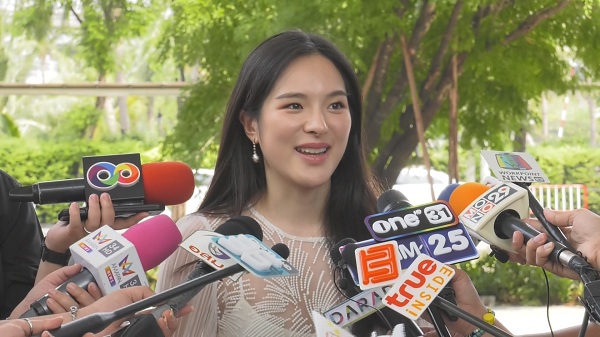 ปันปัน สุทัตตา เผยแฟนใหม่ไม่ติด หลังหวนร่วมงาน “มาร์ช” (มีคลิป) ปันปัน สุทัตตา เผยแฟนใหม่ไม่ติด หลังหวนร่วมงาน “มาร์ช” (มีคลิป)