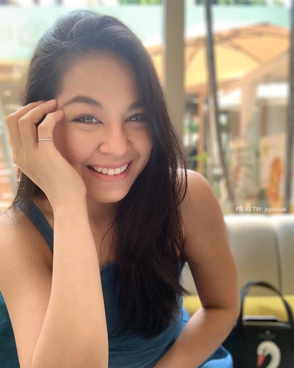 จอย ศิริลักษณ์ พร้อมมาก! เผยได้คิวฉีดวัคซีนโควิดแล้ว จอย ศิริลักษณ์ พร้อมมาก! เผยได้คิวฉีดวัคซีนโควิดแล้ว
