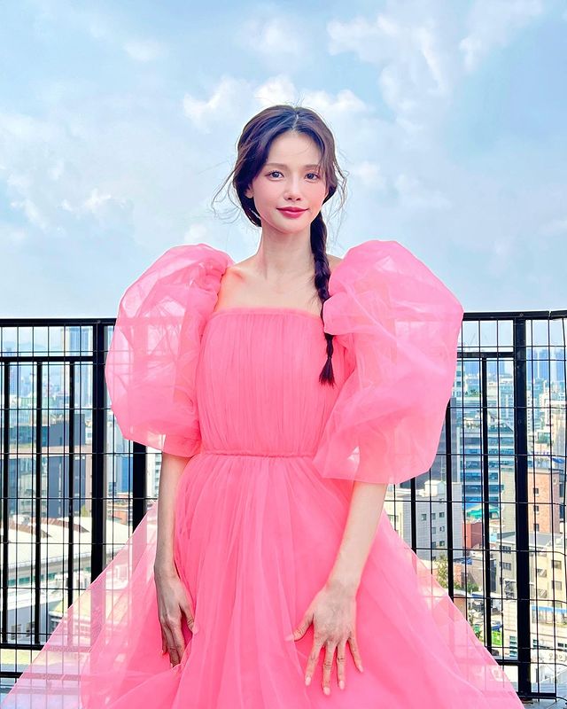 ถ่ายแบบ Gravure!! 'ฮายอนซู' นักแสดงเกาหลี เดบิวต์ในนิตยสารเซ็กซี่ญี่ปุ่น ถ่ายแบบ Gravure!! 'ฮายอนซู' นักแสดงเกาหลี เดบิวต์ในนิตยสารเซ็กซี่ญี่ปุ่น