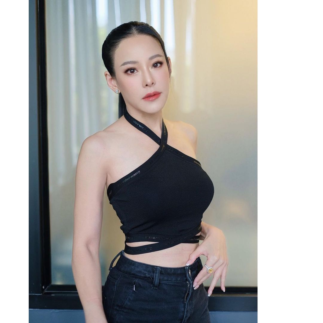 แค่บังเอิญเจอหน้าบ้าน หนิง ปณิตา เผยยังไม่ได้คุยกับ จิน ธรรมวัฒนะ 
