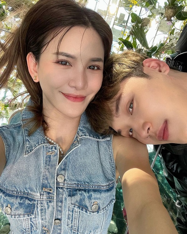 “ดาว – แกงส้ม” ยืนยันความรักยังหวานดีอยู่ (มีคลิป)