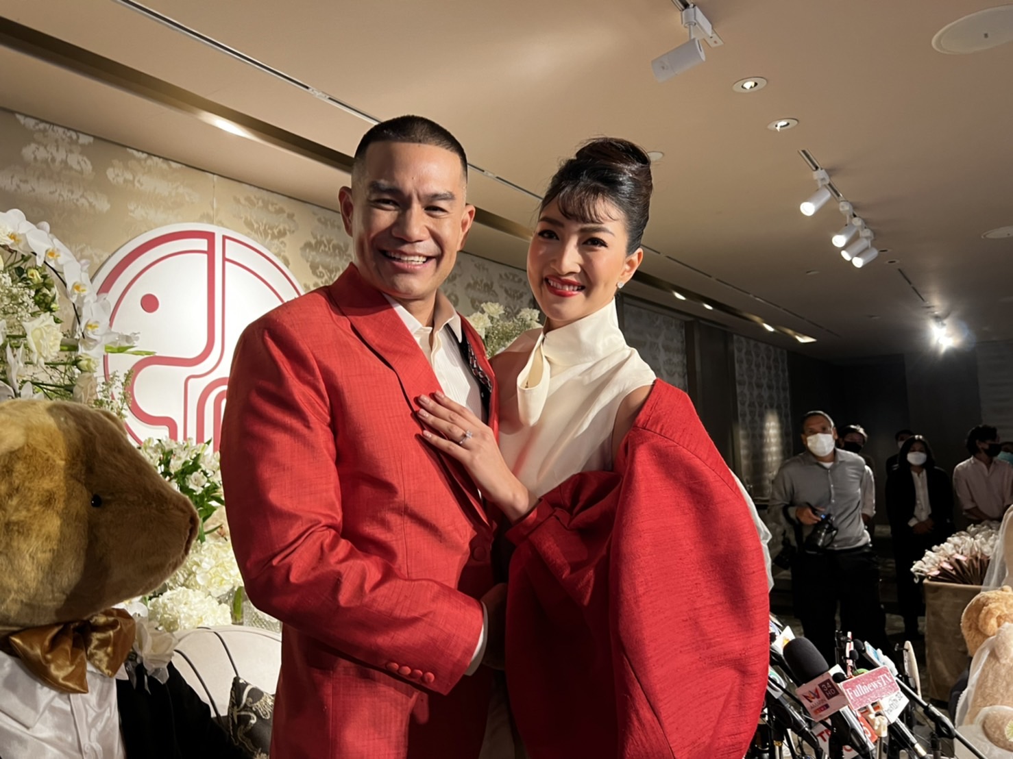 ชุดวิวาห์ 7 แบรนด์! แพนเค้ก-พี่หมี เผยคำมั่นสัญญา ตอบชัดพร้อมมีลูกเลยไหม? 