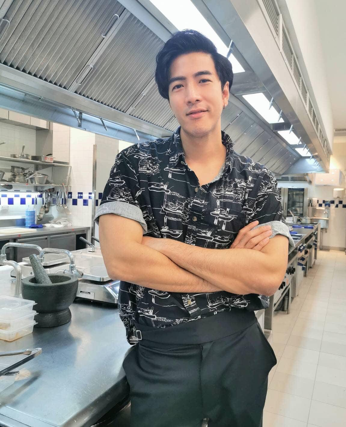 โย่ง อนุสรณ์ หนึ่งก้าวสำคัญในฐานะเชฟ พร้อมเผยการมาแข่งขันครั้งนี้นักเตะแมนยูได้กินผัดไทยแน่นอน โย่ง อนุสรณ์ หนึ่งก้าวสำคัญในฐานะเชฟ พร้อมเผยการมาแข่งขันครั้งนี้นักเตะแมนยูได้กินผัดไทยแน่นอน