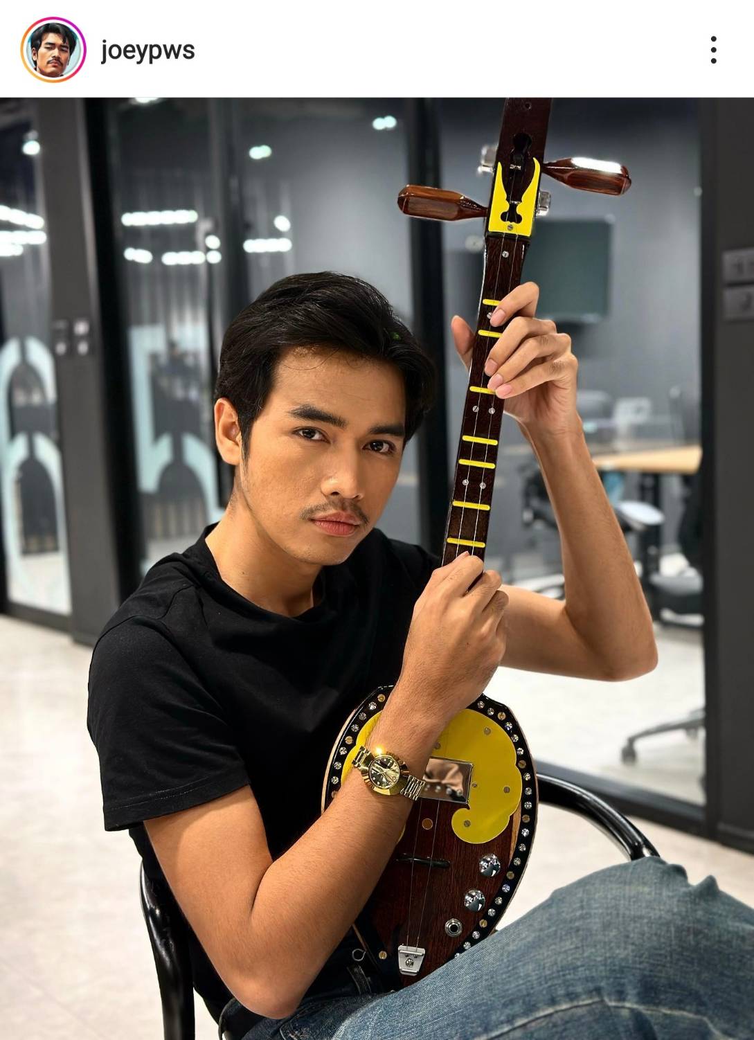 เปิดข้อความล่าสุดจาก โจอี้ ภูวศิษฐ์ หลังถูกปาเงินใส่หน้าขณะร้องเพลง เปิดข้อความล่าสุดจาก โจอี้ ภูวศิษฐ์ หลังถูกปาเงินใส่หน้าขณะร้องเพลง
