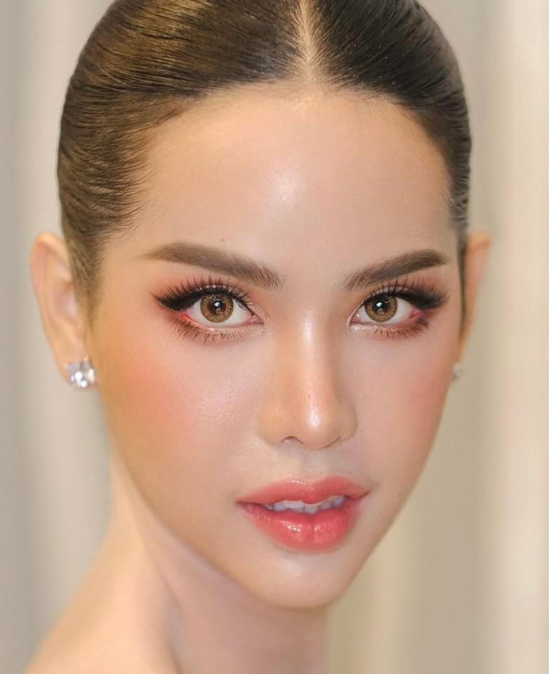 ไม่คิดหนี!! “นารา เครปกะเทย” เข้ายื่นหนังสือขอความช่วยเหลือกระทรวงยุติธรรม เป็นตัวกลางไกล่เกลี่ยลูกค้ากล่องสุ่ม ไม่คิดหนี!! “นารา เครปกะเทย” เข้ายื่นหนังสือขอความช่วยเหลือกระทรวงยุติธรรม เป็นตัวกลางไกล่เกลี่ยลูกค้ากล่องสุ่ม