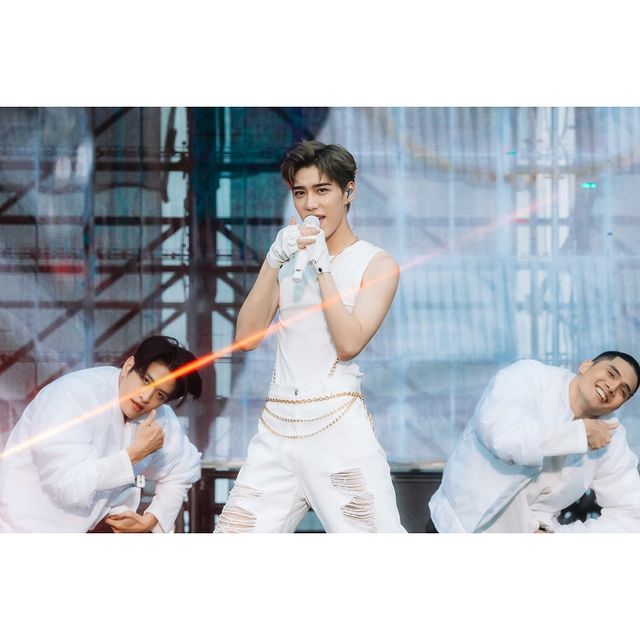 แซ่บเกินต้าน!! ‘พีพี กฤษฏ์’ ฉายเดี่ยวขึ้นเวทีเทศกาลดนตรีจีน แฟนๆ แห่เชียร์เนืองแน่น แซ่บเกินต้าน!! ‘พีพี กฤษฏ์’ ฉายเดี่ยวขึ้นเวทีเทศกาลดนตรีจีน แฟนๆ แห่เชียร์เนืองแน่น