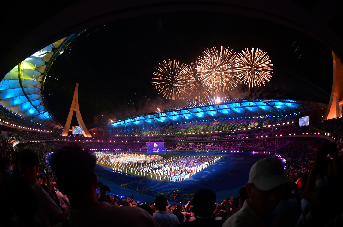 ประมวลภาพ 'กัมพูชา' จัดพิธีปิดซีเกมส์ 2023 โดย พล.อ.ประวิตร ร่วมพิธีรับไม้ต่อ 2025