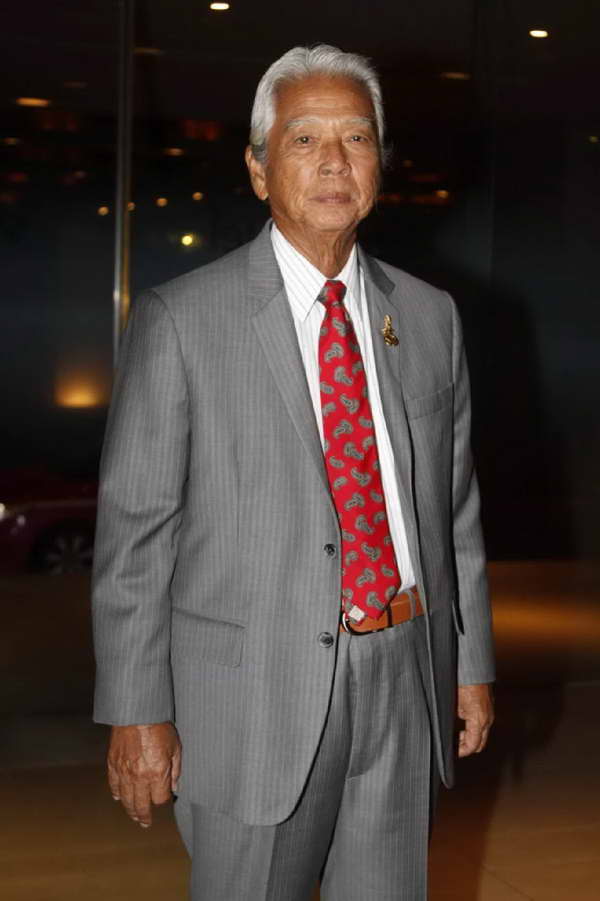 เปิดประวัติ ฉลอง ภักดีวิจิตร ตำนานผู้กำกับหนังแอ๊กชั่น ระเบิดป่า! เผากระท่อม! เปิดประวัติ ฉลอง ภักดีวิจิตร ตำนานผู้กำกับหนังแอ๊กชั่น ระเบิดป่า! เผากระท่อม!