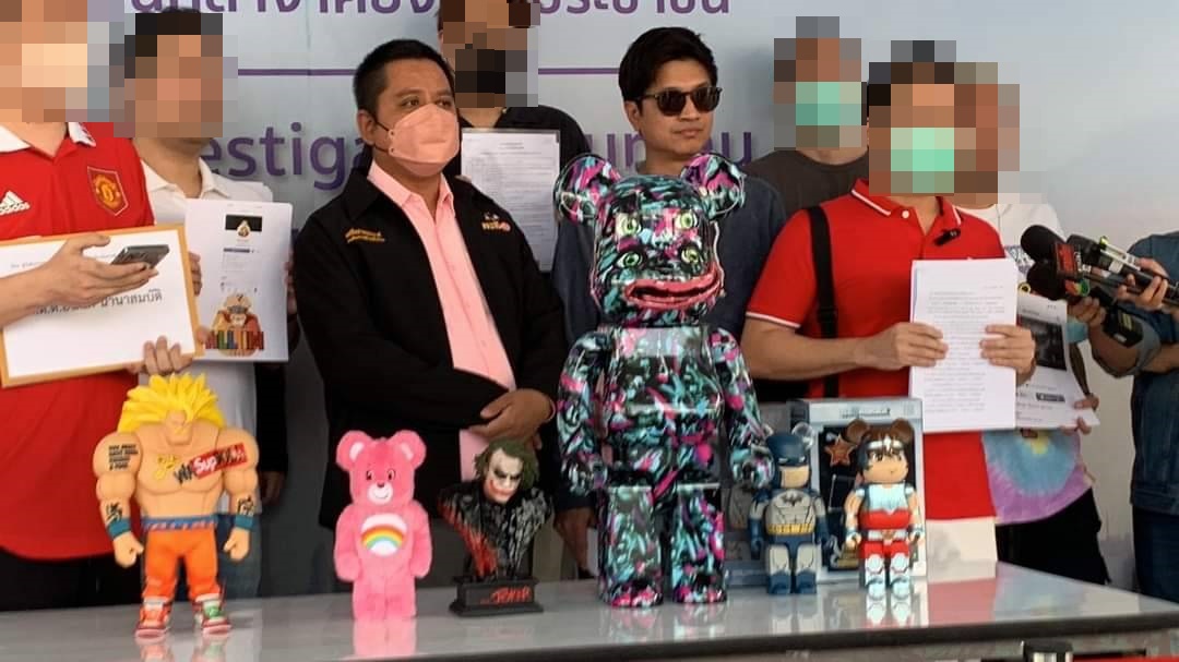ที Jetset'er แจ้งความเพจดังเชิดเงินพรีออเดอร์โมเดลการ์ตูนสูญนับล้าน พบดาราดังตกเป็นเหยื่อเพียบ
