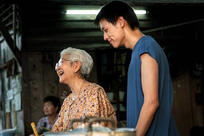 ยายแต๋ว อุษา นางเอกพันล้านจาก หลานม่า พากย์หนังครั้งแรกใน ยูเรนัส2324 ยายแต๋ว อุษา นางเอกพันล้านจาก หลานม่า พากย์หนังครั้งแรกใน ยูเรนัส2324