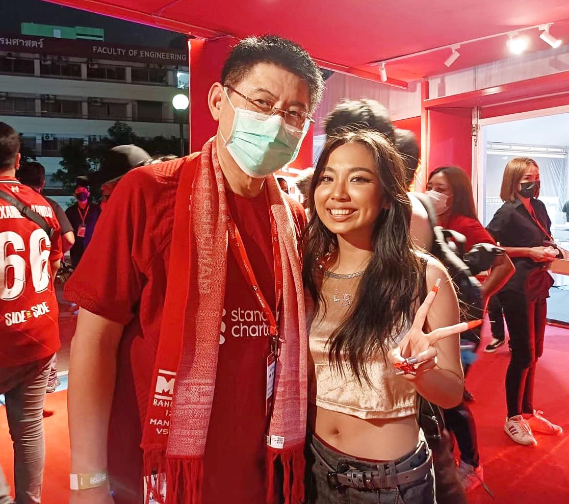 สรยุทธ เตือนภัย! ถูกสแกมเมอร์แอบอ้างหลอกสาวไทย (มีคลิป)