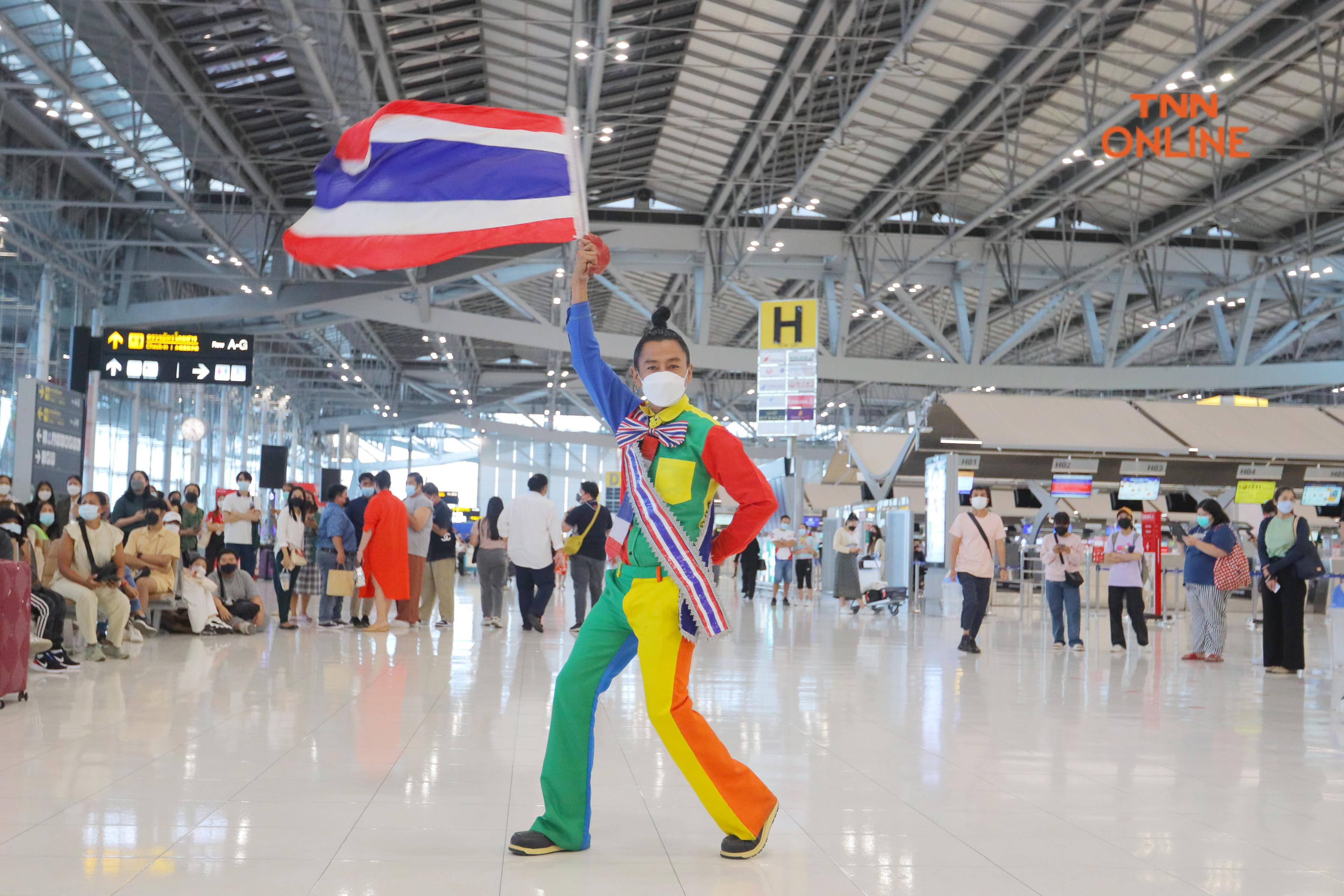 ประมวลภาพ “แอนชิลี” พาธงไทยลัดฟ้าสู่เวทีมิสยูนิเวิร์ส 2021