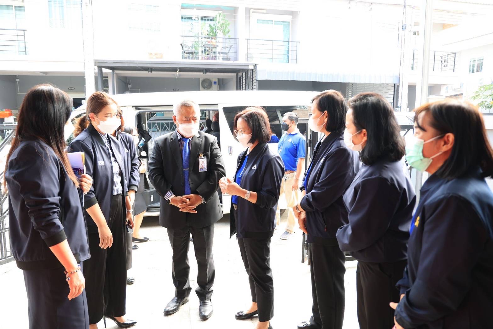 ประกันสังคม เยี่ยมให้กำลังใจผู้ประกันตนทุพพลภาพ ประกันสังคม เยี่ยมให้กำลังใจผู้ประกันตนทุพพลภาพ