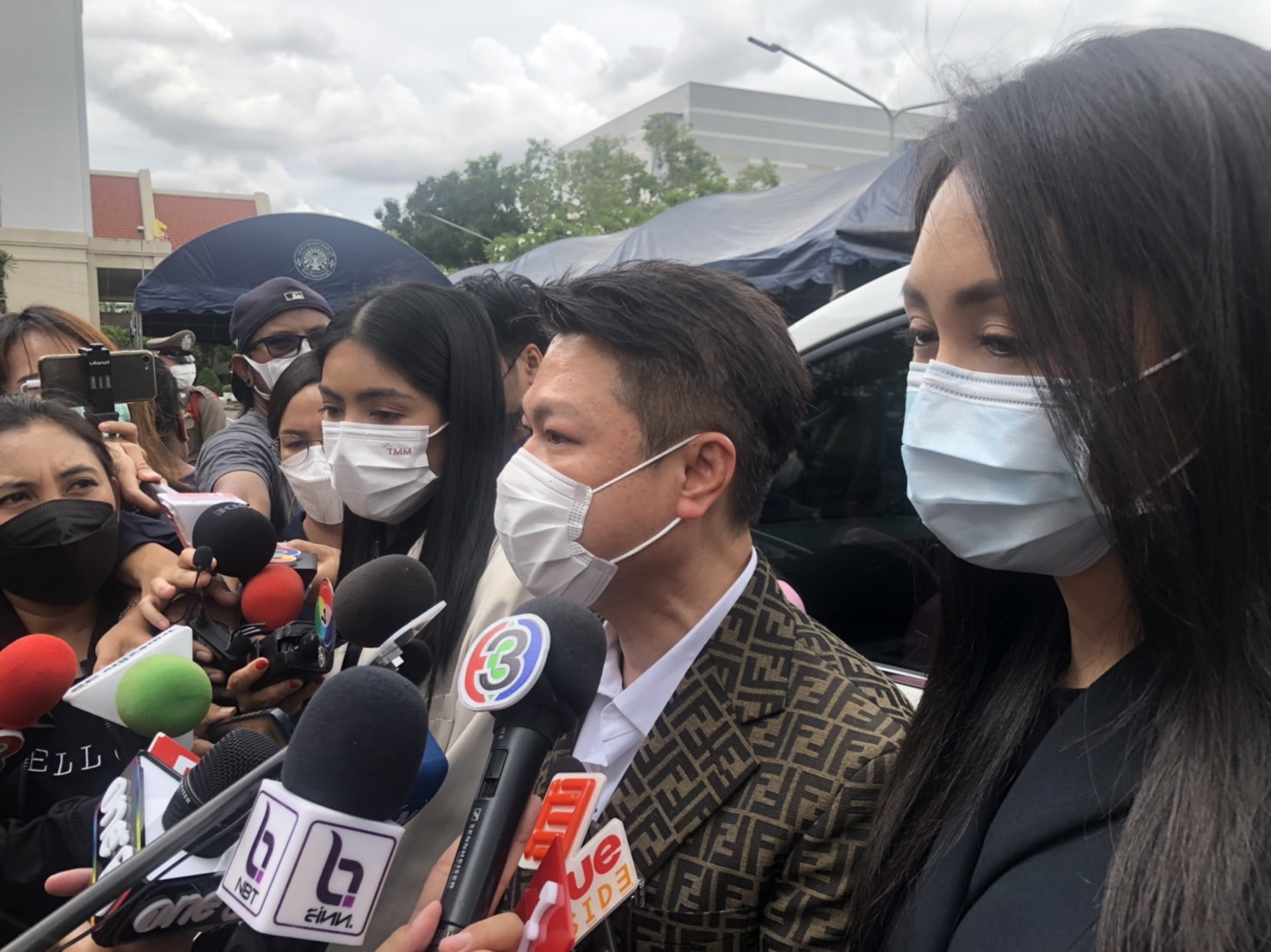 ศาลให้ประกัน 6 จำเลยคดี แตงโม ด้าน แซน-กระติก เตรียมฟาด คนกล่าวหาเป็นฆาตกรรม 