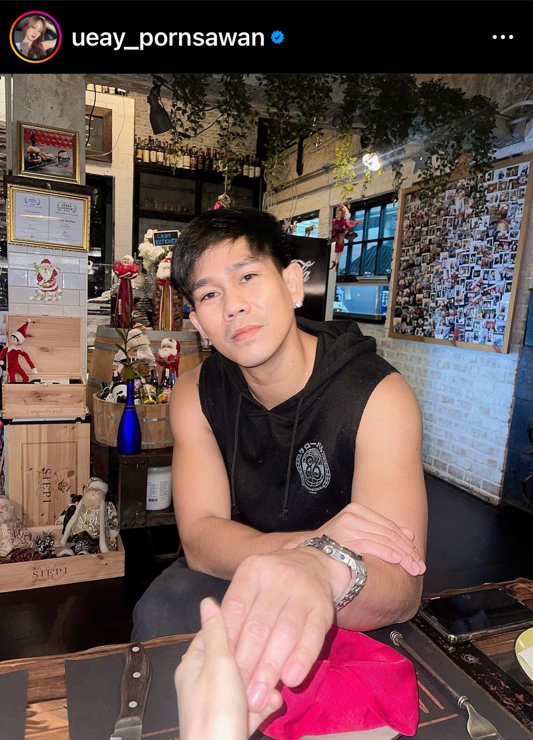 อาร์-เอื้อย อวดโมเมนต์หวาน ฉลองรักครบรอบ 4 ปี อาร์-เอื้อย อวดโมเมนต์หวาน ฉลองรักครบรอบ 4 ปี