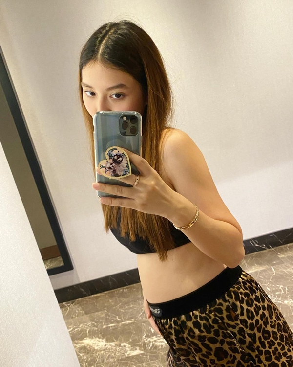 มิว นิษฐา แอบเซ็กซี่โชว์ท้อง 6 เดือน มิว นิษฐา แอบเซ็กซี่โชว์ท้อง 6 เดือน