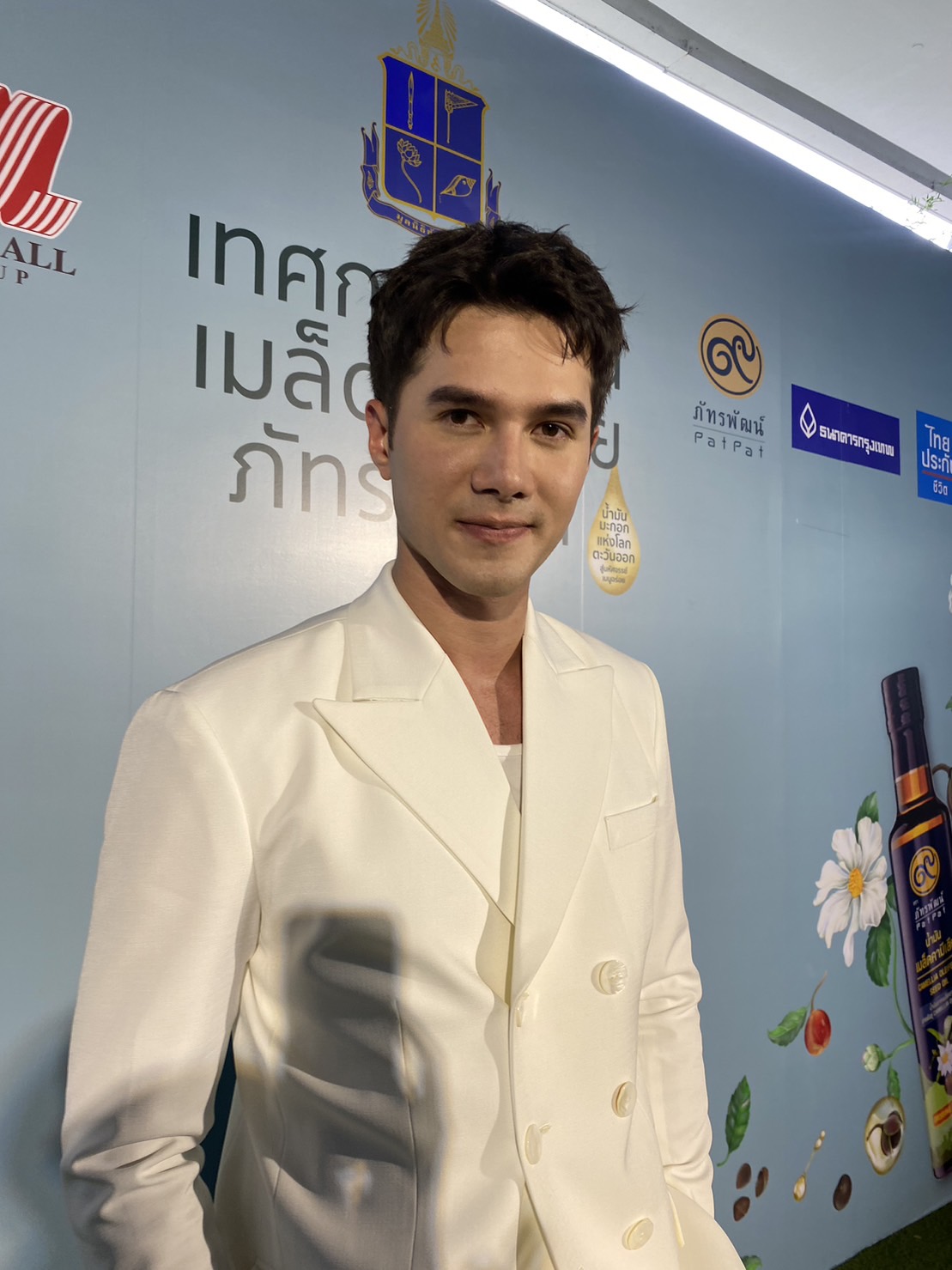มิกค์ ทองระย้า สถานะยังโสด เผยเรื่องสัญญาช่อง ไม่กล้าเทียบ อั้ม พัชราภา มิกค์ ทองระย้า สถานะยังโสด เผยเรื่องสัญญาช่อง ไม่กล้าเทียบ อั้ม พัชราภา