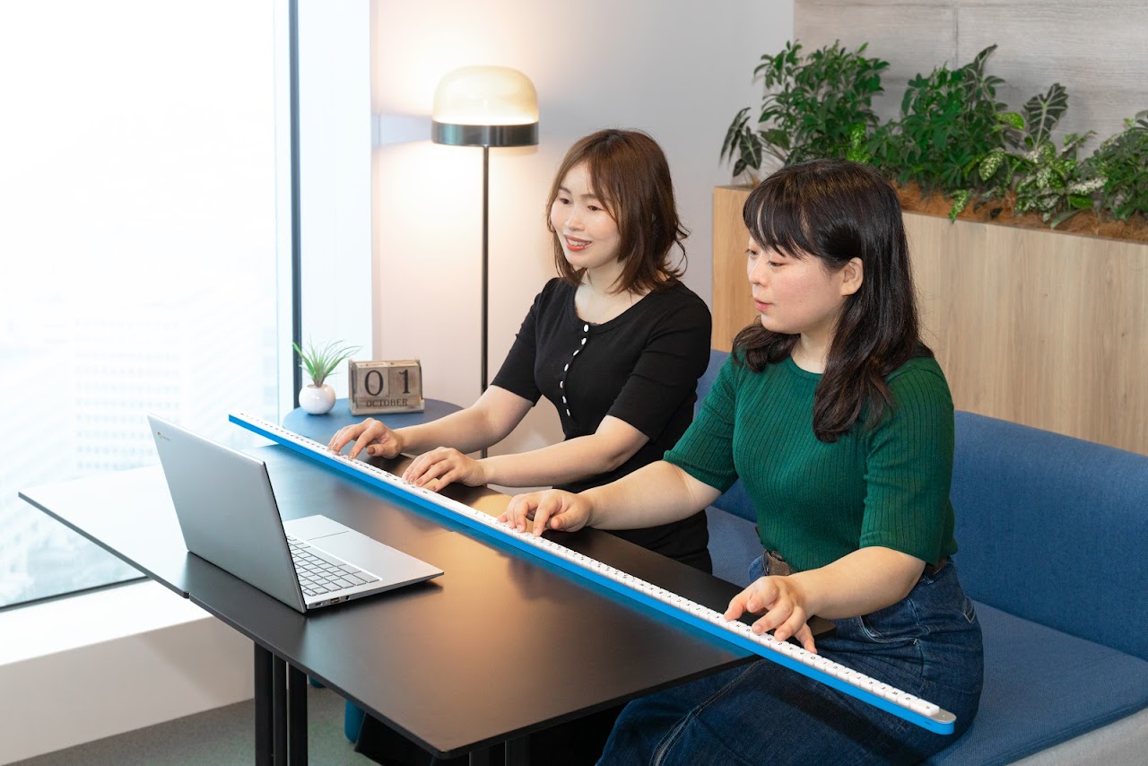 เฟี้ยว ! Google ญี่ปุ่นสร้างแป้นพิมพ์แถวเดียวยาวแบบไม้บรรทัด เฟี้ยว ! Google ญี่ปุ่นสร้างแป้นพิมพ์แถวเดียวยาวแบบไม้บรรทัด