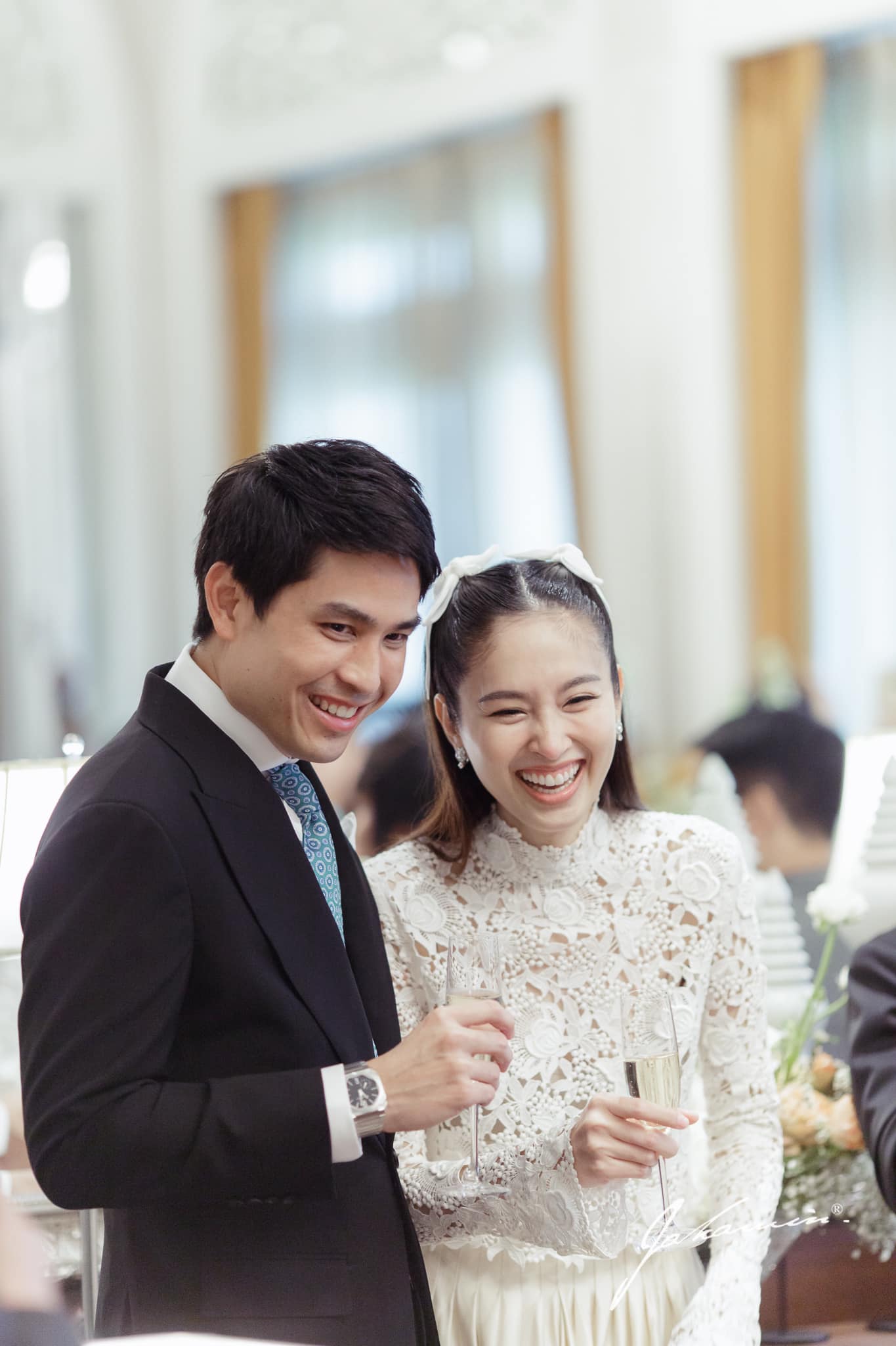จัดเต็มบรรยากาศปาร์ตี้สละโสด ปอย-โอ๊ค จัดเต็มบรรยากาศปาร์ตี้สละโสด ปอย-โอ๊ค