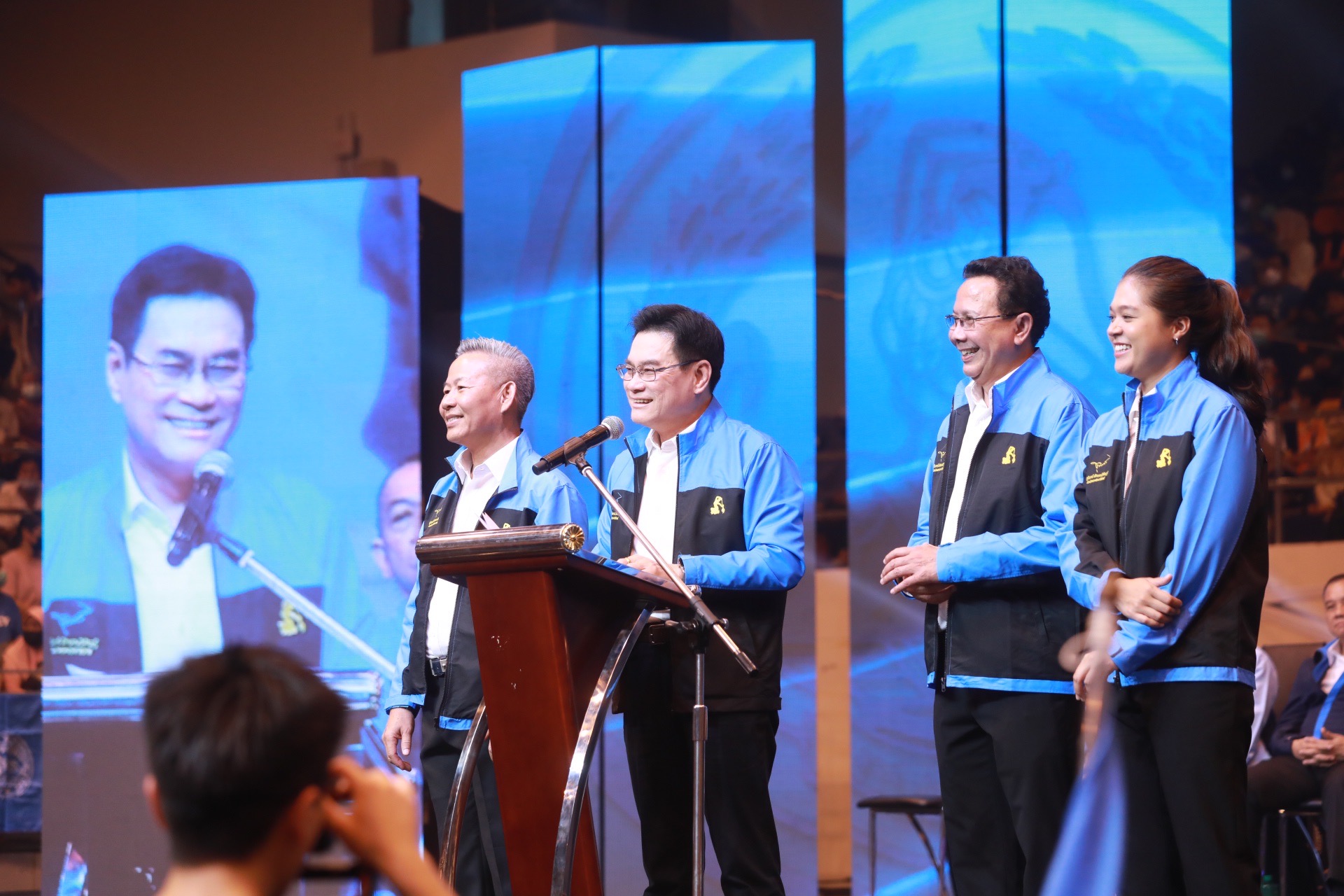 จุรินทร์ เปิดตัว 3 ว่าที่ผู้สมัคร ส.ส.ภูเก็ต มั่นใจชนะยกทีม! จุรินทร์ เปิดตัว 3 ว่าที่ผู้สมัคร ส.ส.ภูเก็ต มั่นใจชนะยกทีม!
