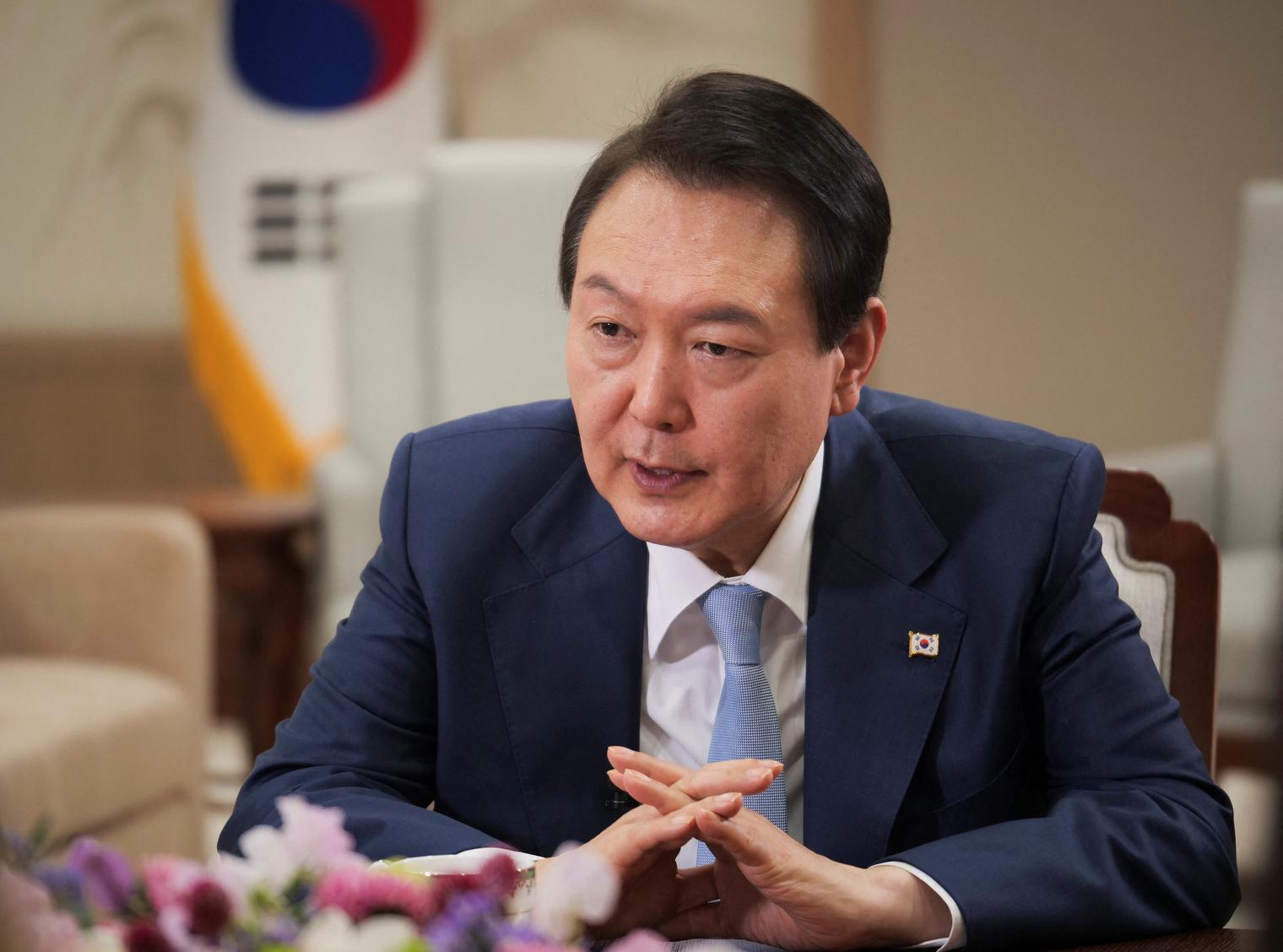 ประธานาธิบดีเกาหลีใต้ ถูกวิจารณ์เป็นเผด็จการ หลังสั่งคนขับรถบรรทุกเลิกประท้วง 