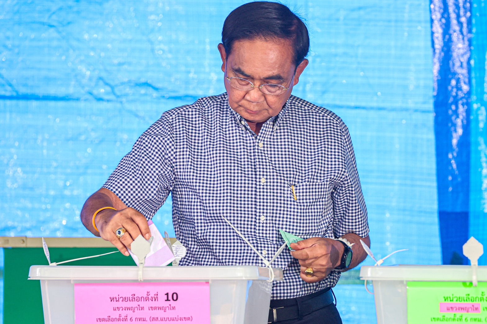 เลือกตั้ง 2566 พล.อ.ประยุทธ์ ใช้สิทธิเลือกตั้งที่เขตพญาไท