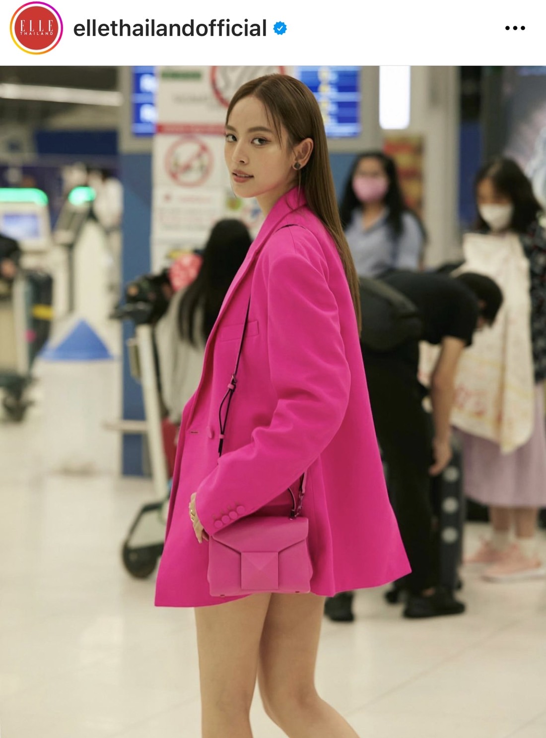 เปิดลุคสนามบิน ณิชา ลัดฟ้าชมแฟชั่นโชว์ที่ ปารีส