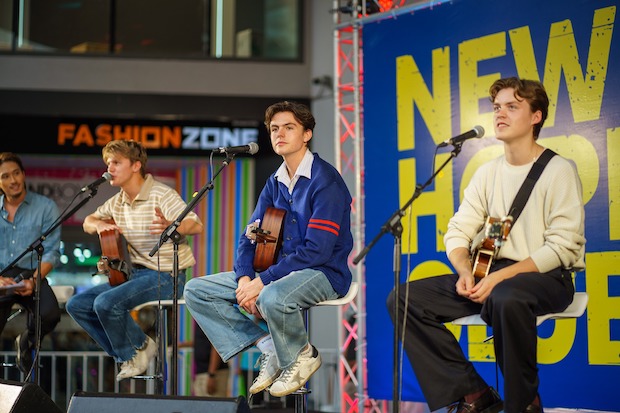 สุขสันต์ฮาโลวีน!! New Hope Club กับไอเดียป่วนฮาในวันปล่อยผี (มีคลิป) สุขสันต์ฮาโลวีน!! New Hope Club กับไอเดียป่วนฮาในวันปล่อยผี (มีคลิป)