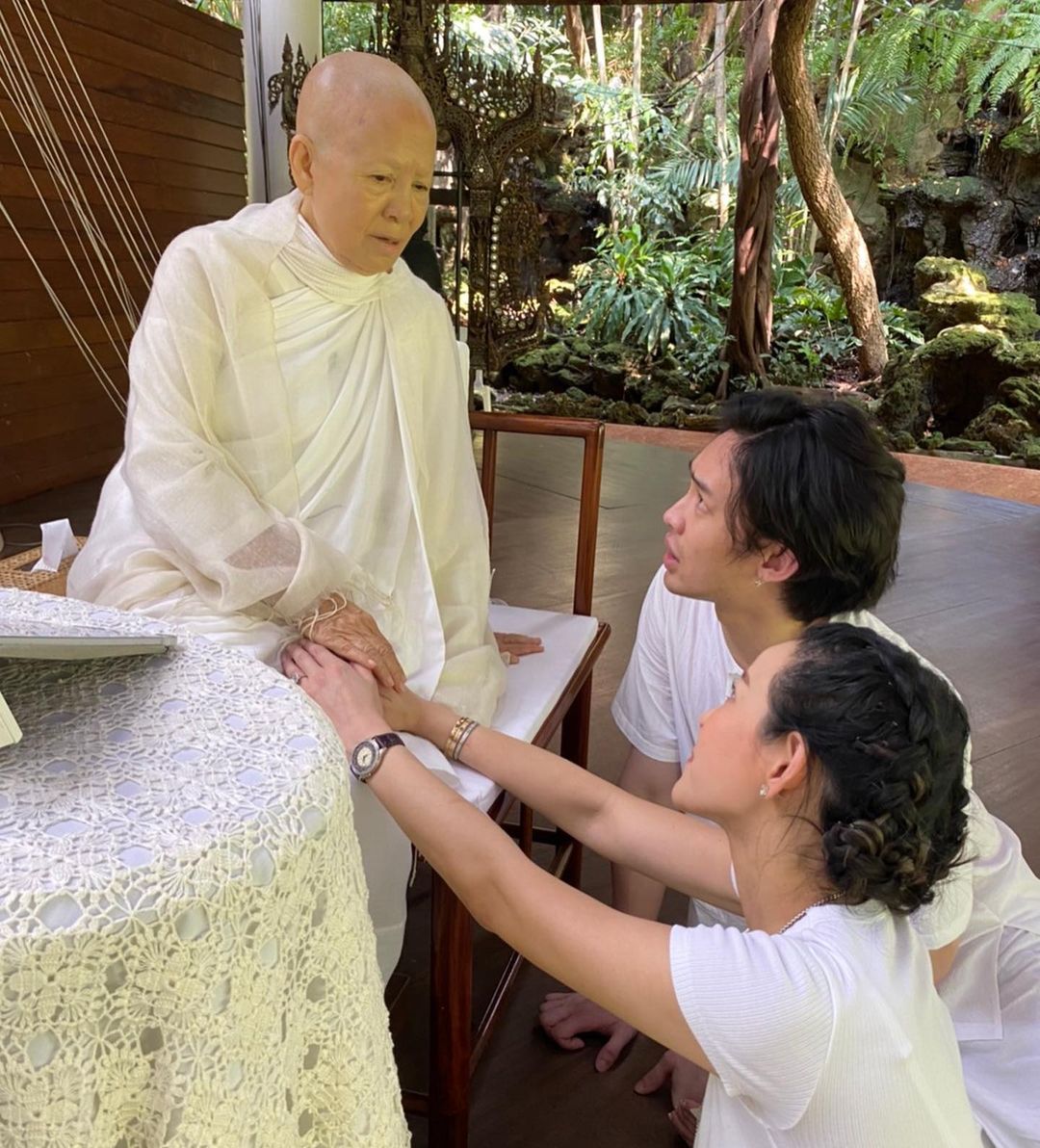 ดีเจมะตูม ปล่อยโฮขอโทษคุณแม่ หลังทำให้เป็นทุกข์ ขณะปฏิบัติธรรม
