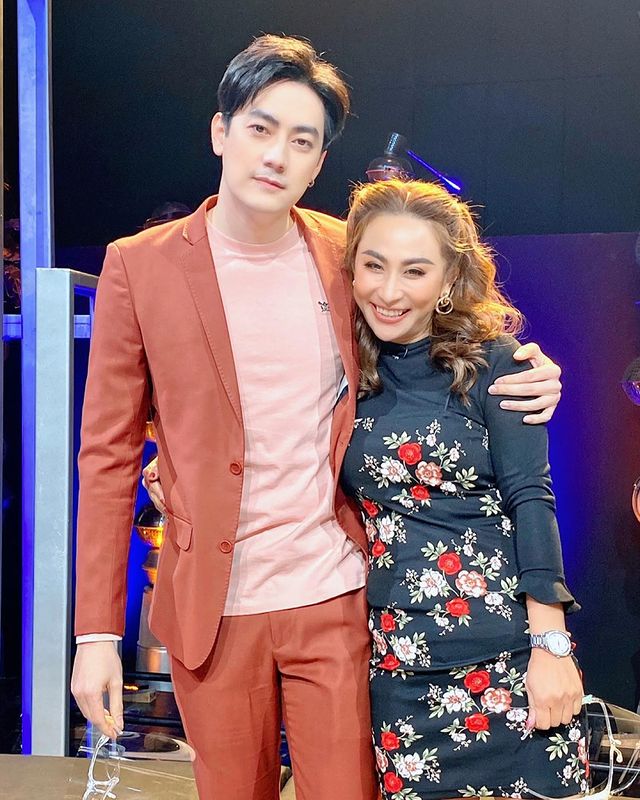 ลาล่า อาร์สยาม ตื้นตันหลัง ฟิล์ม รัฐภูมิ ช่วยเหลือให้มีรถคันใหม่ ลาล่า อาร์สยาม ตื้นตันหลัง ฟิล์ม รัฐภูมิ ช่วยเหลือให้มีรถคันใหม่